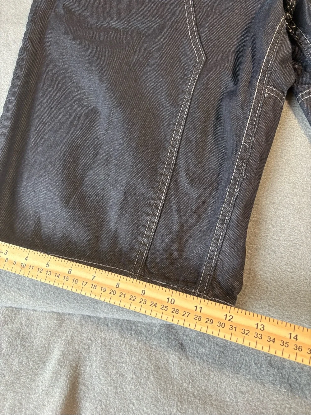 Men's Dark Charcoal Cargo Shorts with Utility Pockets